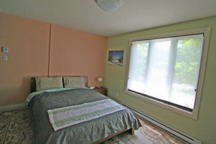 Room 13 of 19