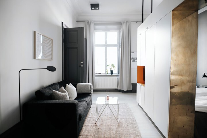 Room 53 of 108