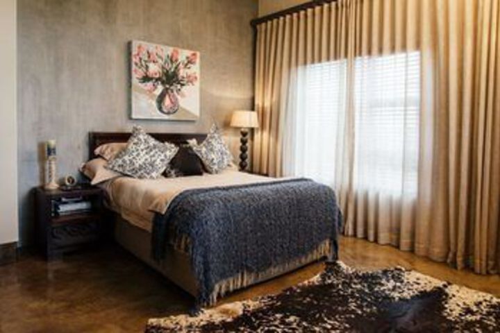 Room 21 of 38