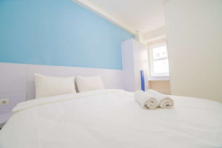 Room 2 of 33