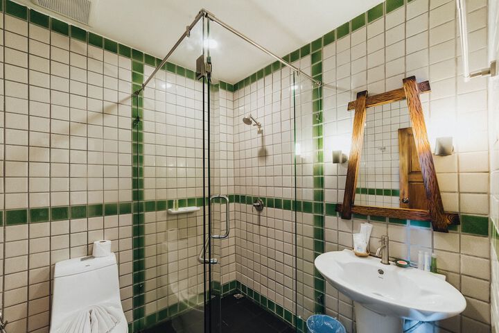 Room 45 of 129