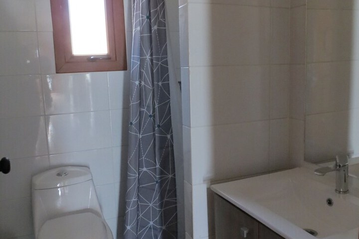 Room 21 of 28