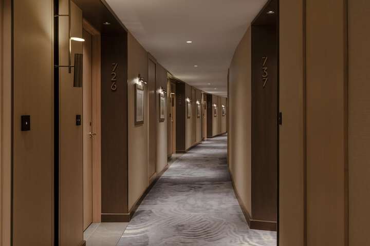 Room 51 of 231