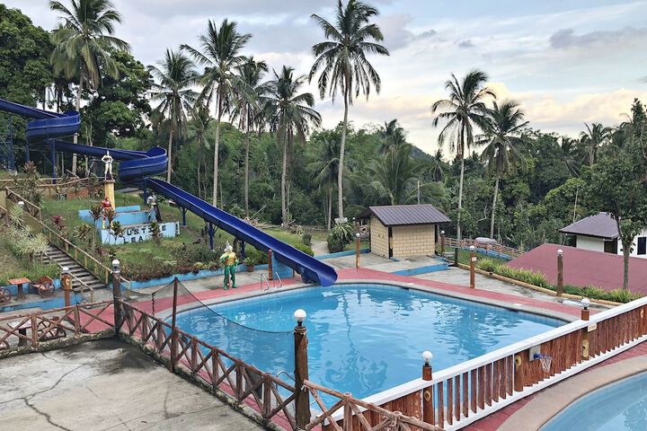 Pool 44 of 54