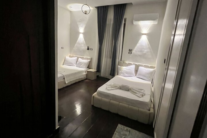 Room 14 of 48