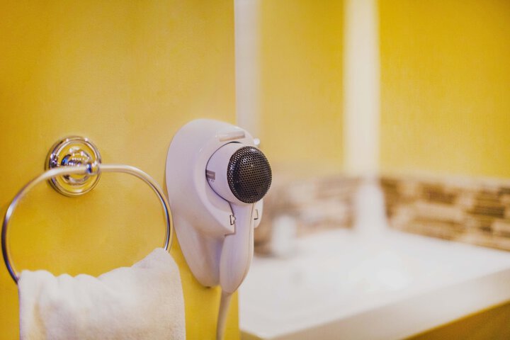 Bathroom amenities