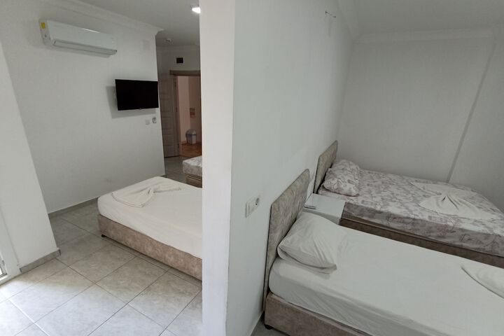 Room 21 of 57