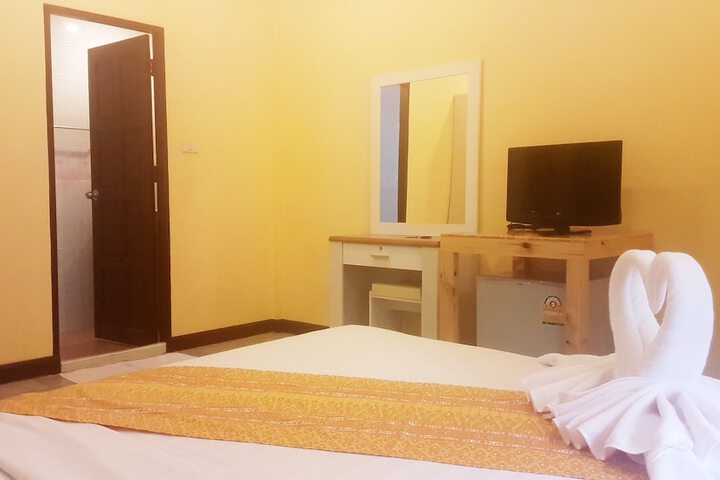 Room 9 of 40