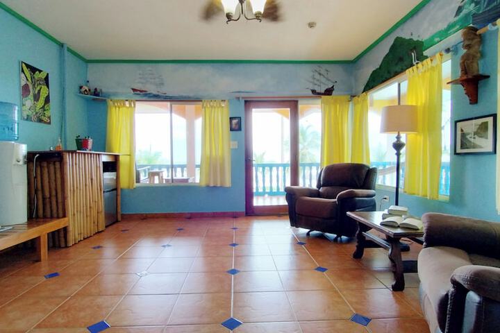 Room 35 of 71