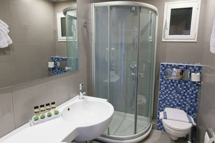 Clean Restrooms