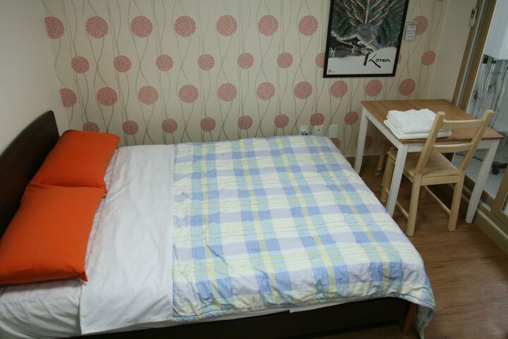 Room 26 of 39