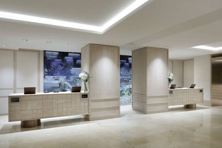 Hotel Lobby