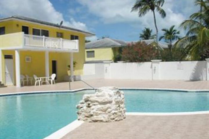 Abaco Getaway by Living Easy Abaco