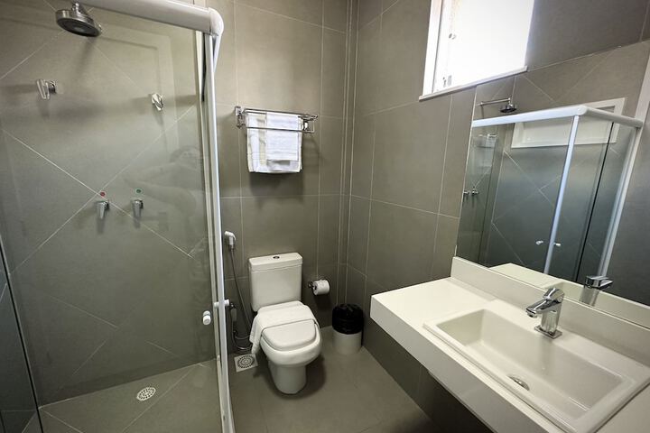 Room 16 of 24
