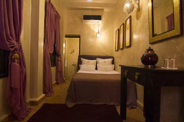 Room 7 of 41