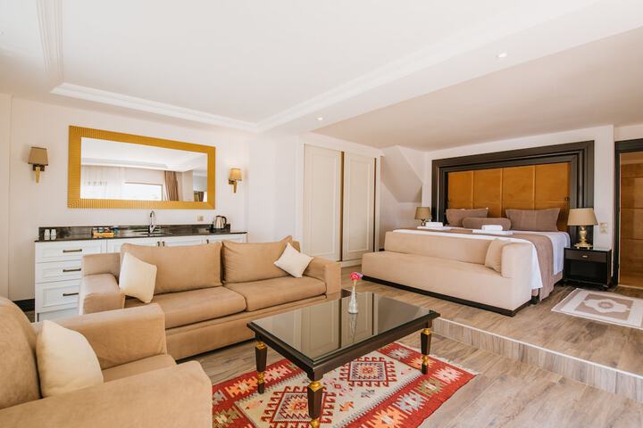 Private kitchenette