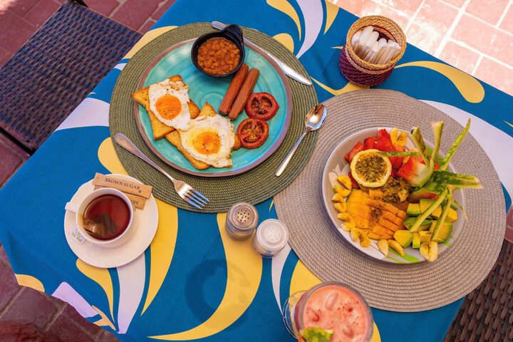 Breakfast/Coffee Service 82 of 116