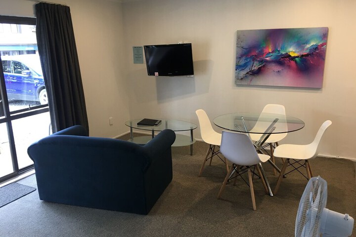 Room 84 of 141