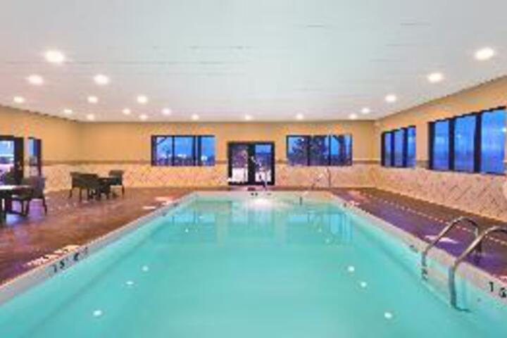 Pool 12 of 23