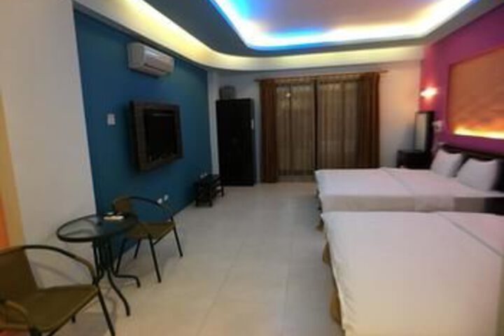 Room 15 of 21