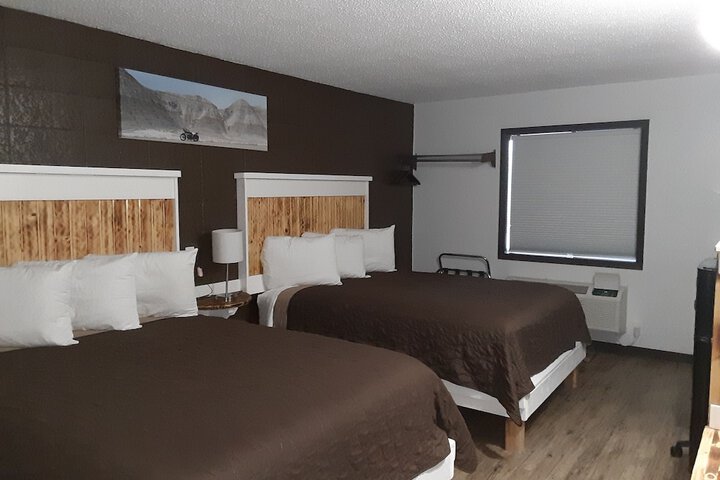 Room 2 of 12