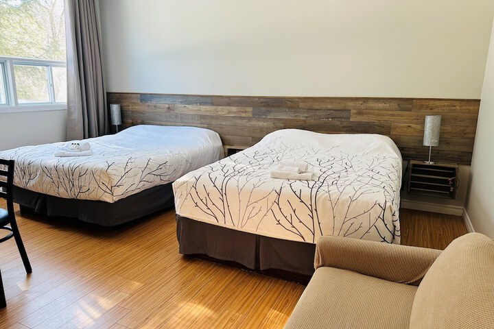 Room 2 of 41