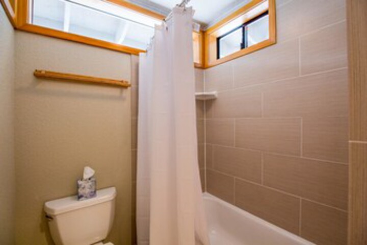 Room 10 of 46