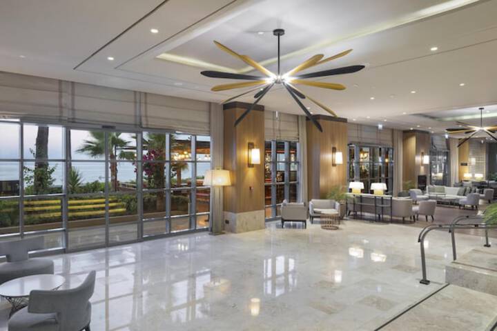 Hotel Interior 8 of 151
