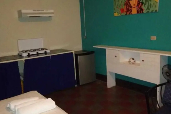 Room 4 of 14