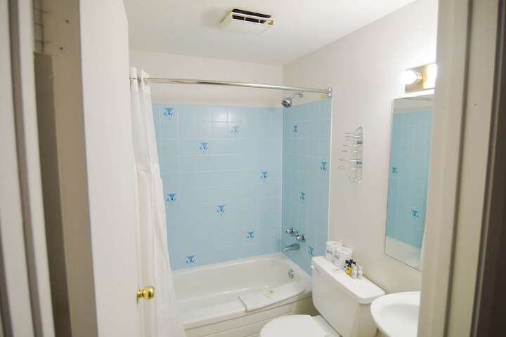 Room 53 of 61