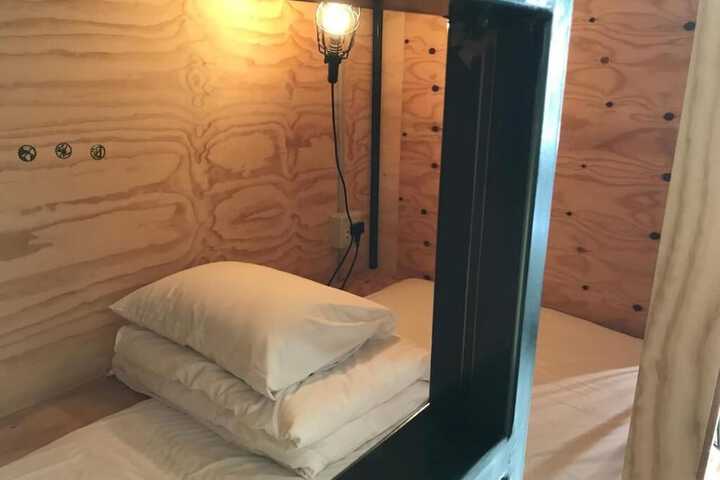 Room 17 of 74