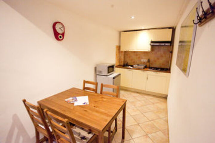 Room 16 of 25