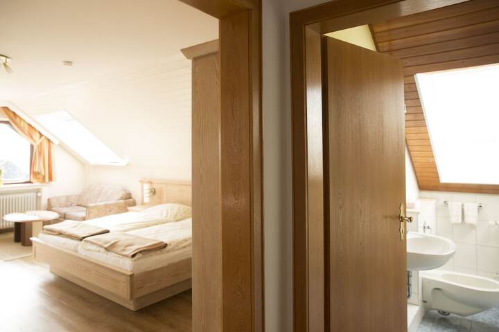 Room 6 of 53