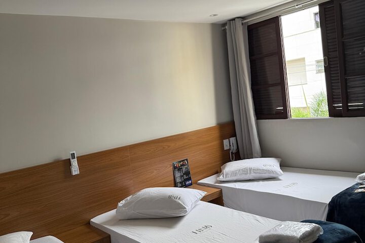 Room 10 of 37