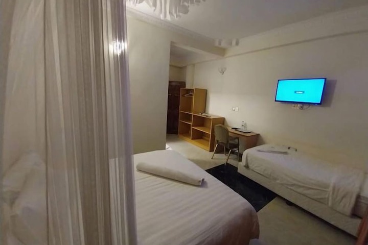 Room 7 of 45