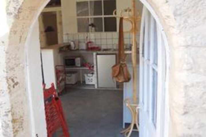 Room 12 of 28