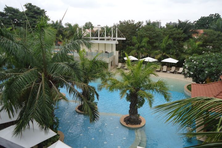 Pool Hotel
