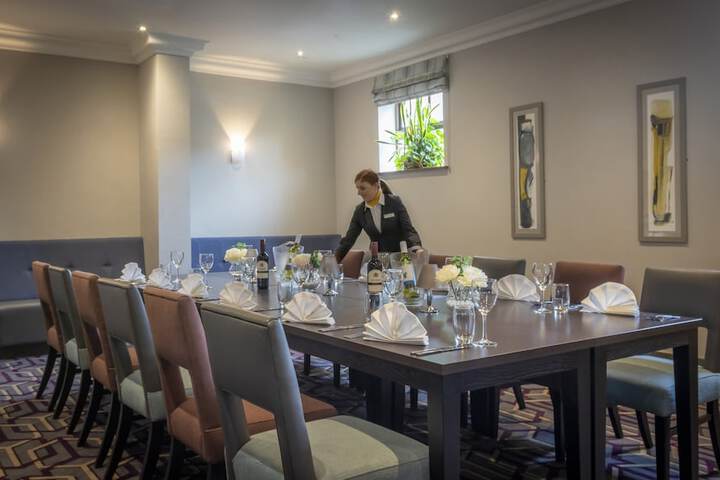 Dining 60 of 67