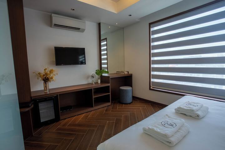 Room 26 of 91