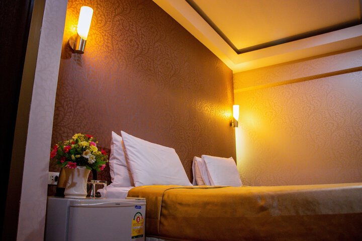 Room 17 of 31