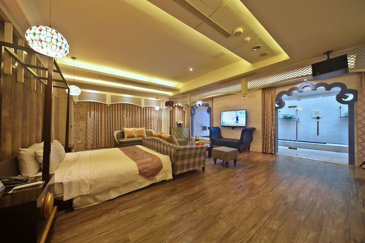 Room 19 of 45