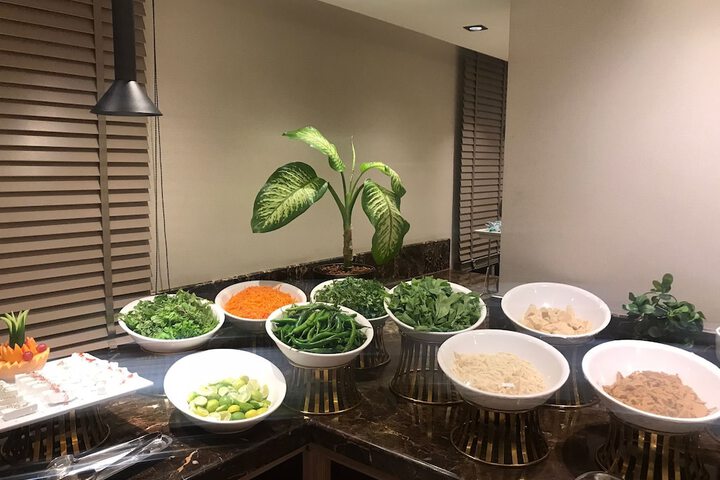 Dining 69 of 86