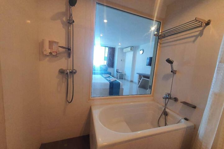 Room 136 of 147