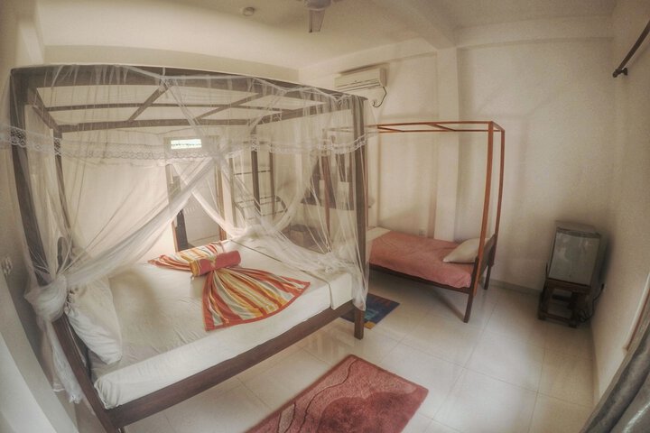 Room 7 of 119