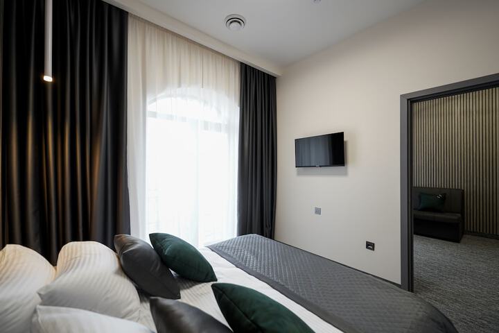 Room 17 of 209