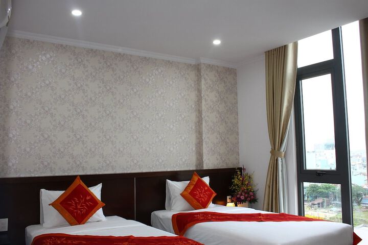 Room 12 of 53