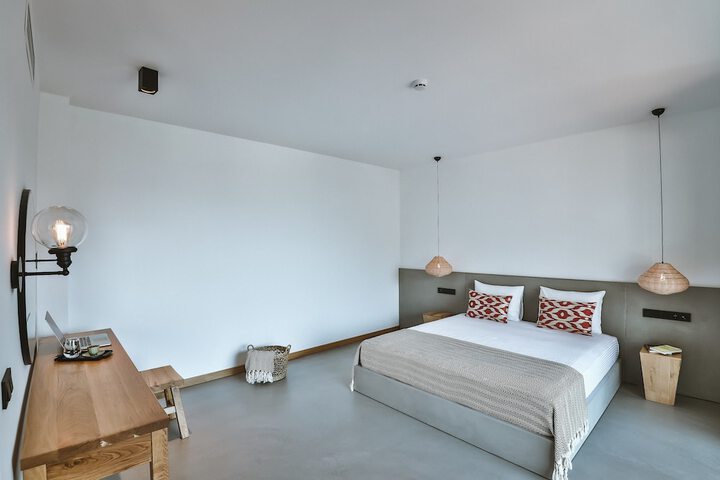 Room 7 of 91