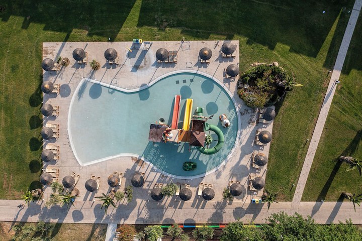 Pool 186 of 236