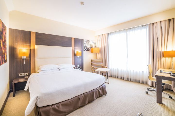 Room 9 of 31