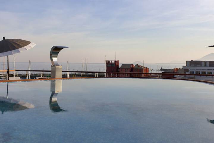 Pool Hotel
